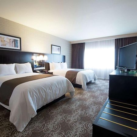 Отель Doubletree By Hilton Бингемтон Экстерьер фото