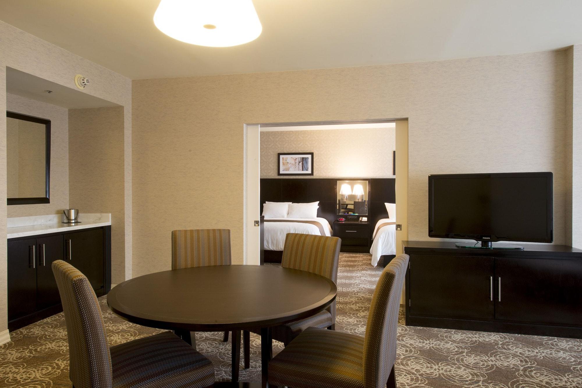 Отель Doubletree By Hilton Бингемтон Экстерьер фото